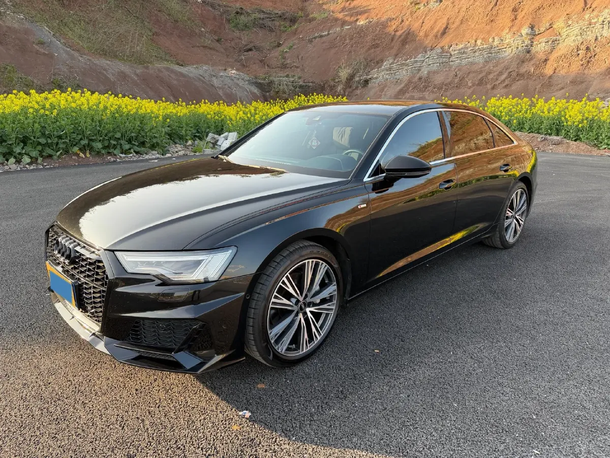 2023 Audi A6L 2.0T 245HP L4 7DCT,autocango,china used car exporter,china ev exporter,chinese used car exporter,chinese used ev exporter