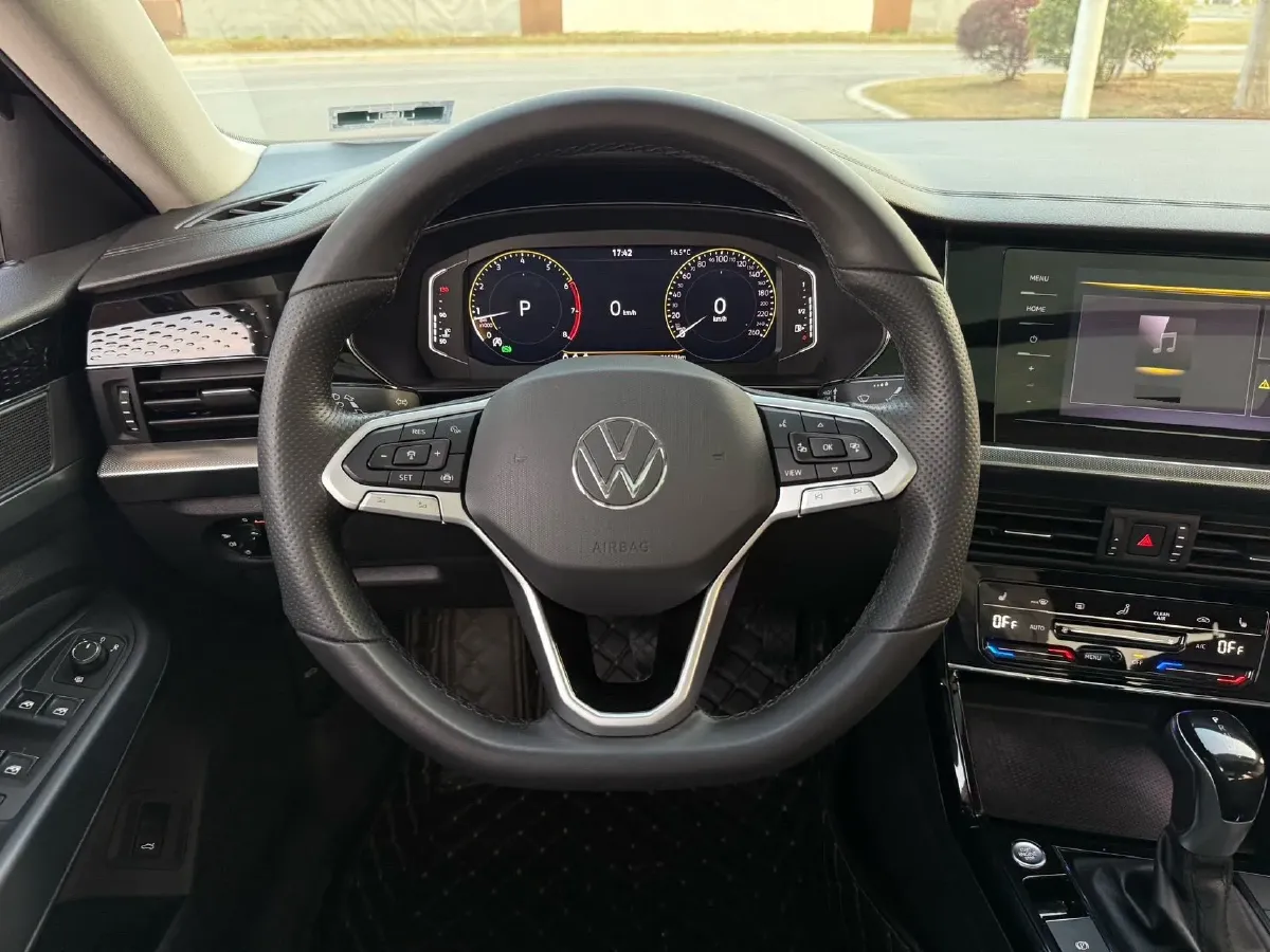 2022 Skoda Kodiak GT 2.0T 186HP L4 7DCT,autocango,china used car exporter,china ev exporter,chinese used car exporter,chinese used ev exporter