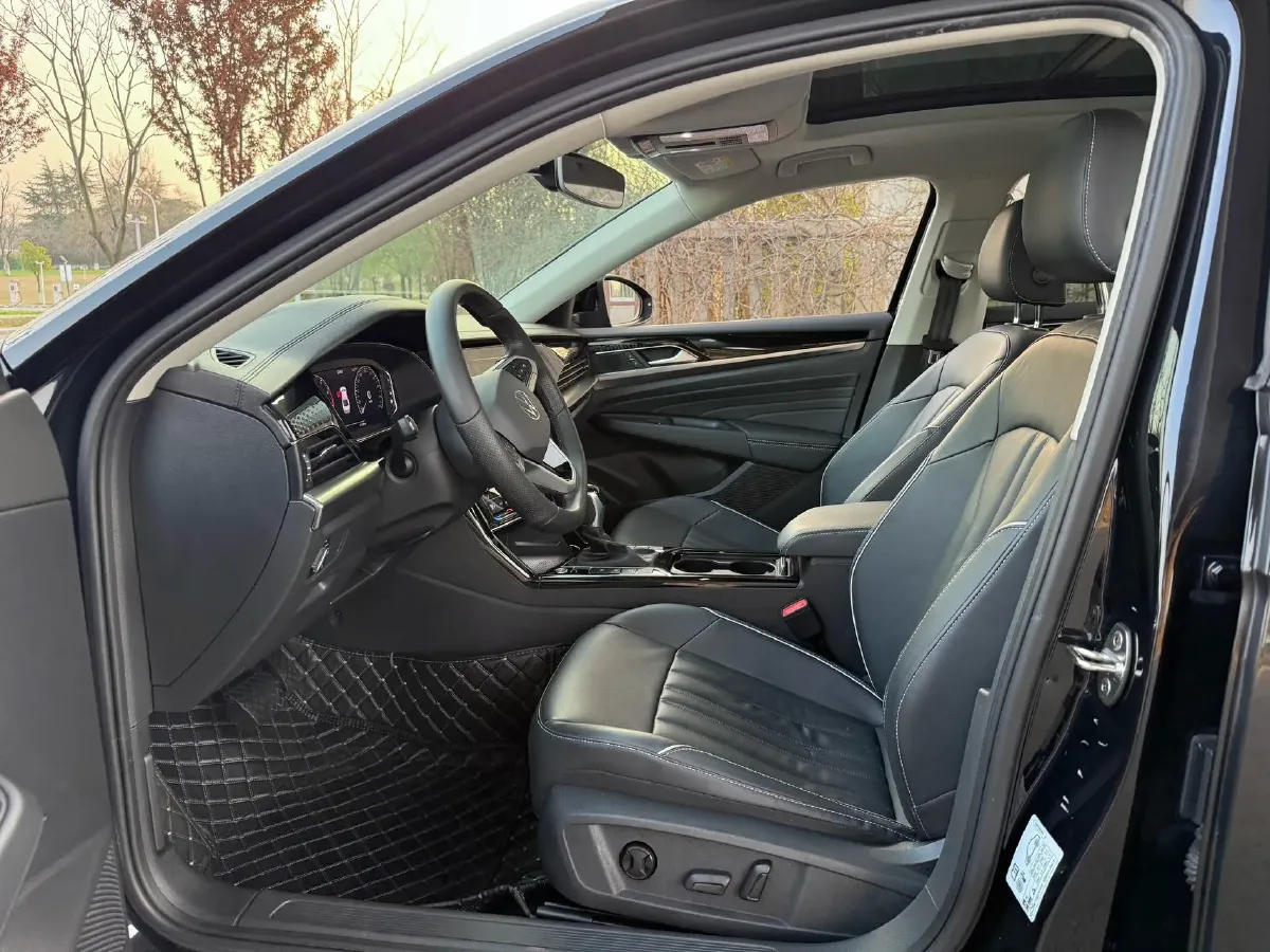 2022 Skoda Kodiak GT 2.0T 186HP L4 7DCT,autocango,china used car exporter,china ev exporter,chinese used car exporter,chinese used ev exporter