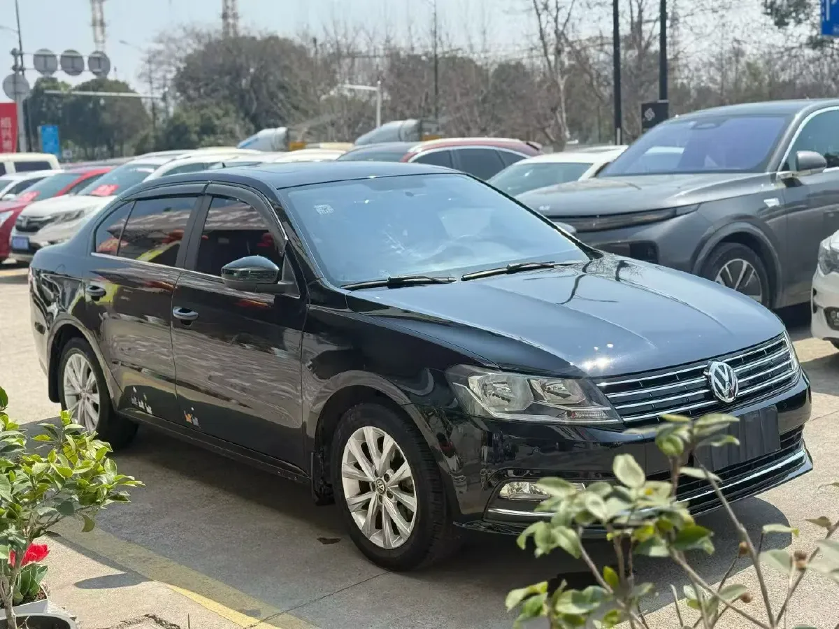 2017 Volkswagen Lavida 1.4T 131HP L4 7DCT,autocango,china used car exporter,china ev exporter,chinese used car exporter,chinese used ev exporter