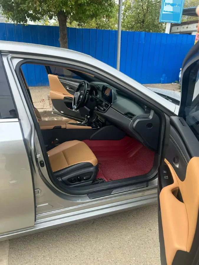 2020 Lexus ES 2.5L 207HP L4 8AT,autocango,china used car exporter,china ev exporter,chinese used car exporter,chinese used ev exporter