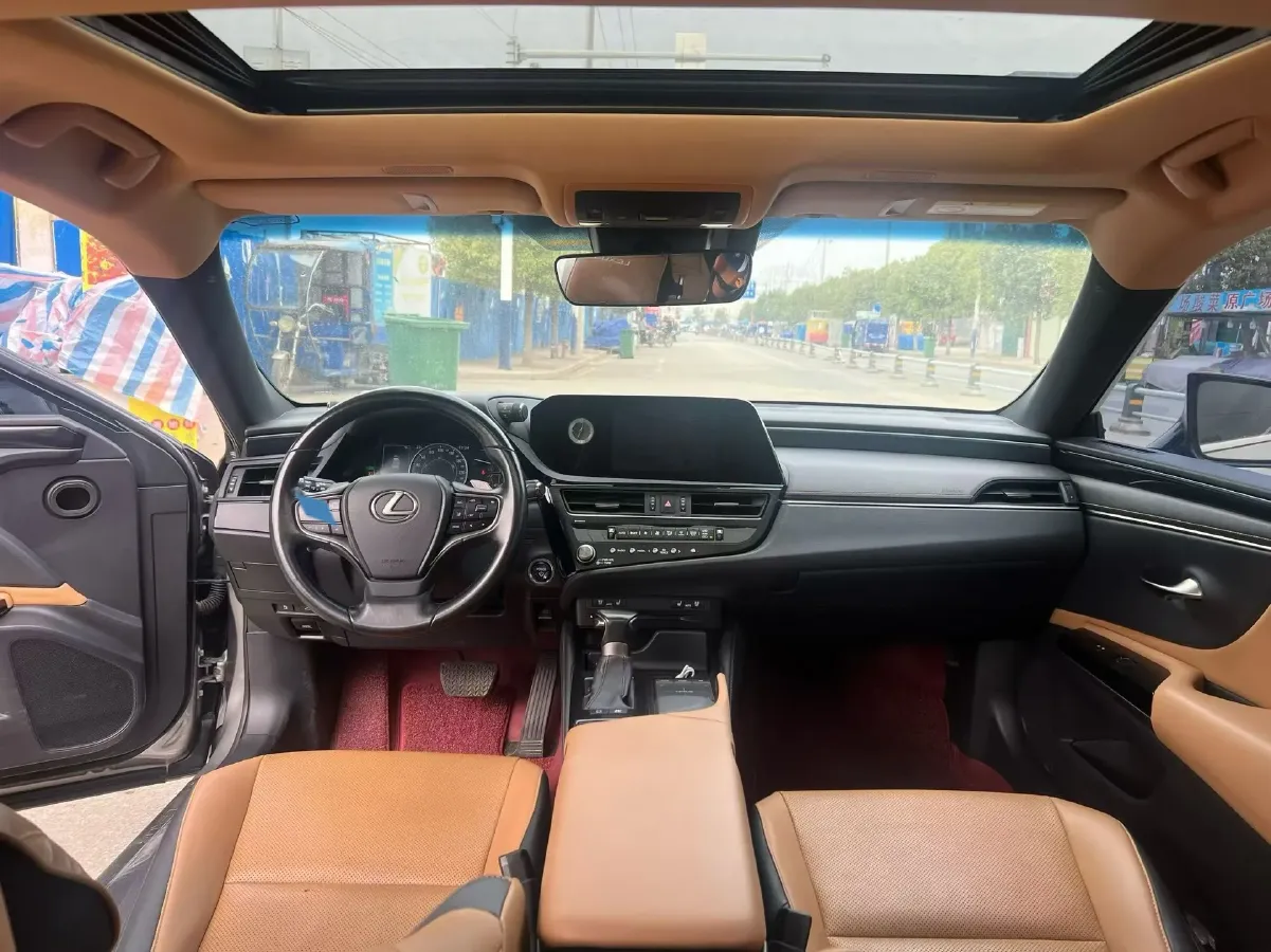 2020 Lexus ES 2.5L 207HP L4 8AT,autocango,china used car exporter,china ev exporter,chinese used car exporter,chinese used ev exporter