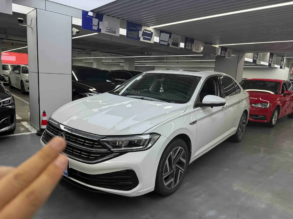 2023 Volkswagen Sagitar 1.5T 160HP L4 7DCT,autocango,china used car exporter,china ev exporter,chinese used car exporter,chinese used ev exporter