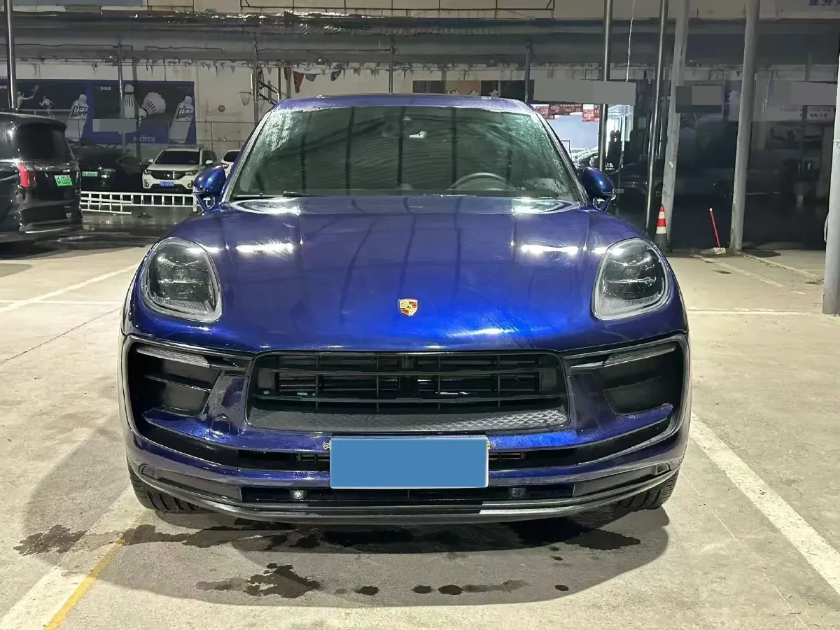 2023 Porsche Macan 2.0T 265HP L4 7DCT,autocango,china used car exporter,china ev exporter,chinese used car exporter,chinese used ev exporter