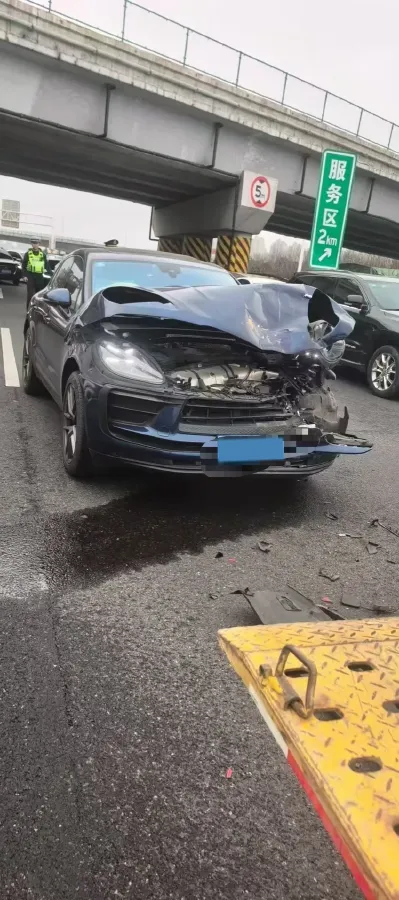 2023 Porsche Macan 2.0T 265HP L4 7DCT,autocango,china used car exporter,china ev exporter,chinese used car exporter,chinese used ev exporter