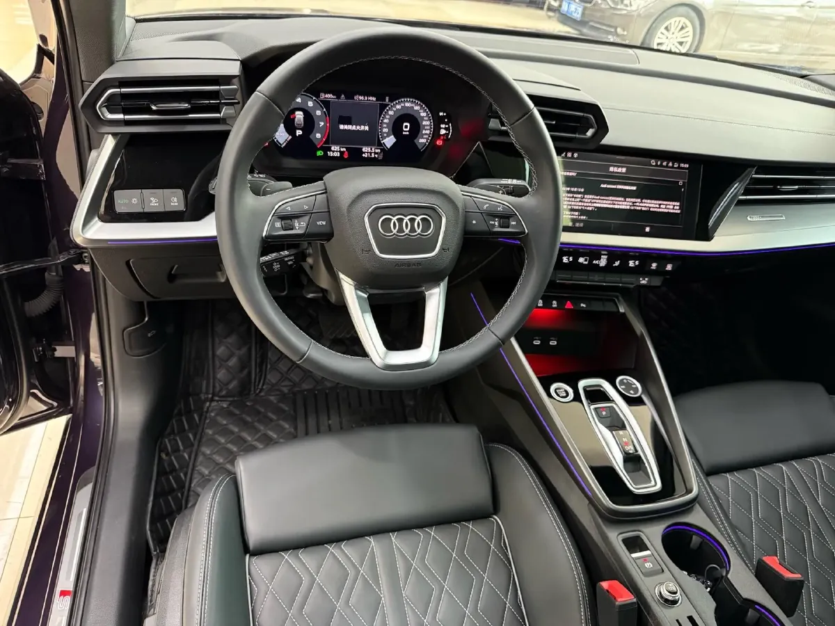 2025 Audi A3 1.5T 160HP L4 7DCT,autocango,china used car exporter,china ev exporter,chinese used car exporter,chinese used ev exporter