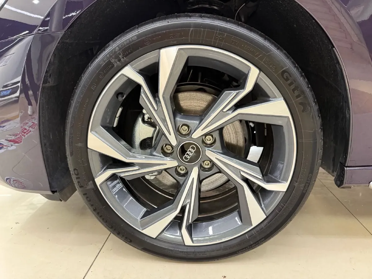 2025 Audi A3 1.5T 160HP L4 7DCT,autocango,china used car exporter,china ev exporter,chinese used car exporter,chinese used ev exporter