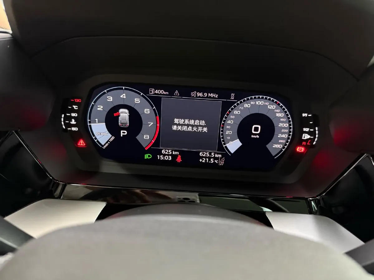 2025 Audi A3 1.5T 160HP L4 7DCT,autocango,china used car exporter,china ev exporter,chinese used car exporter,chinese used ev exporter