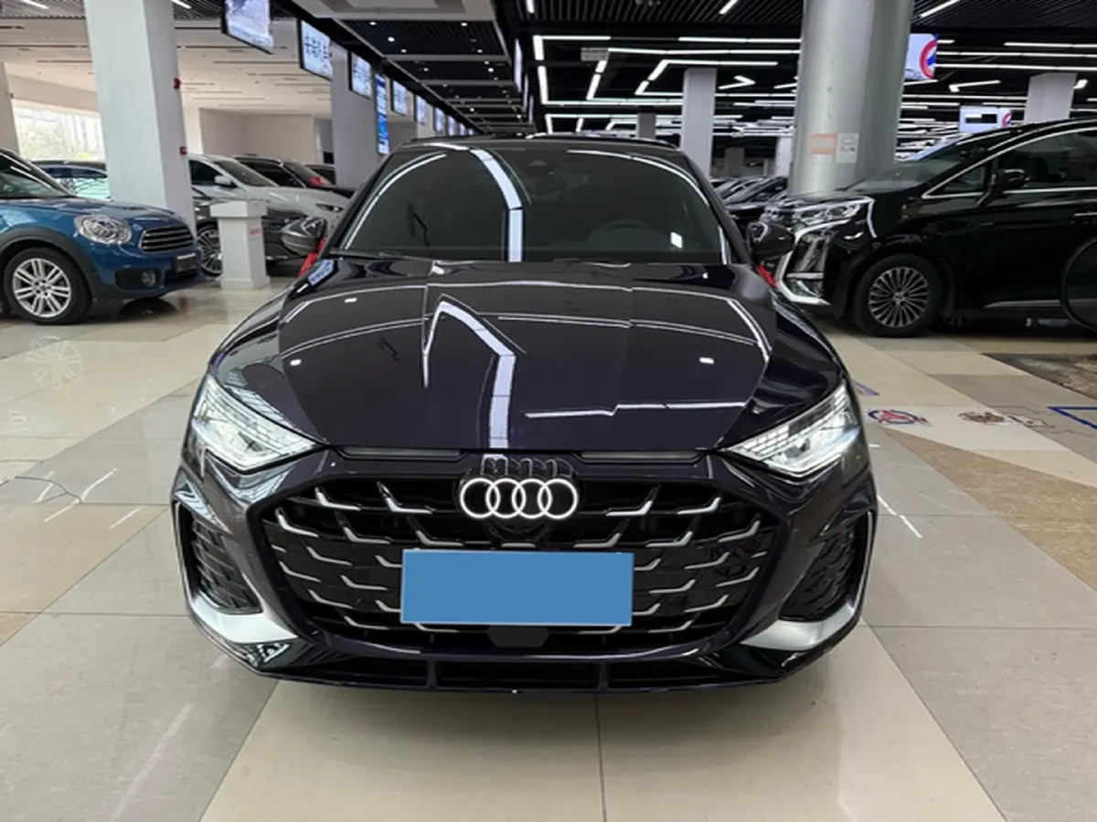2025 Audi A3 1.5T 160HP L4 7DCT,autocango,china used car exporter,china ev exporter,chinese used car exporter,chinese used ev exporter