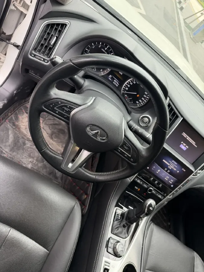 2018 Jeep Grand Commander 2.0T 265HP L4 9AT,autocango,china used car exporter,china ev exporter,chinese used car exporter,chinese used ev exporter