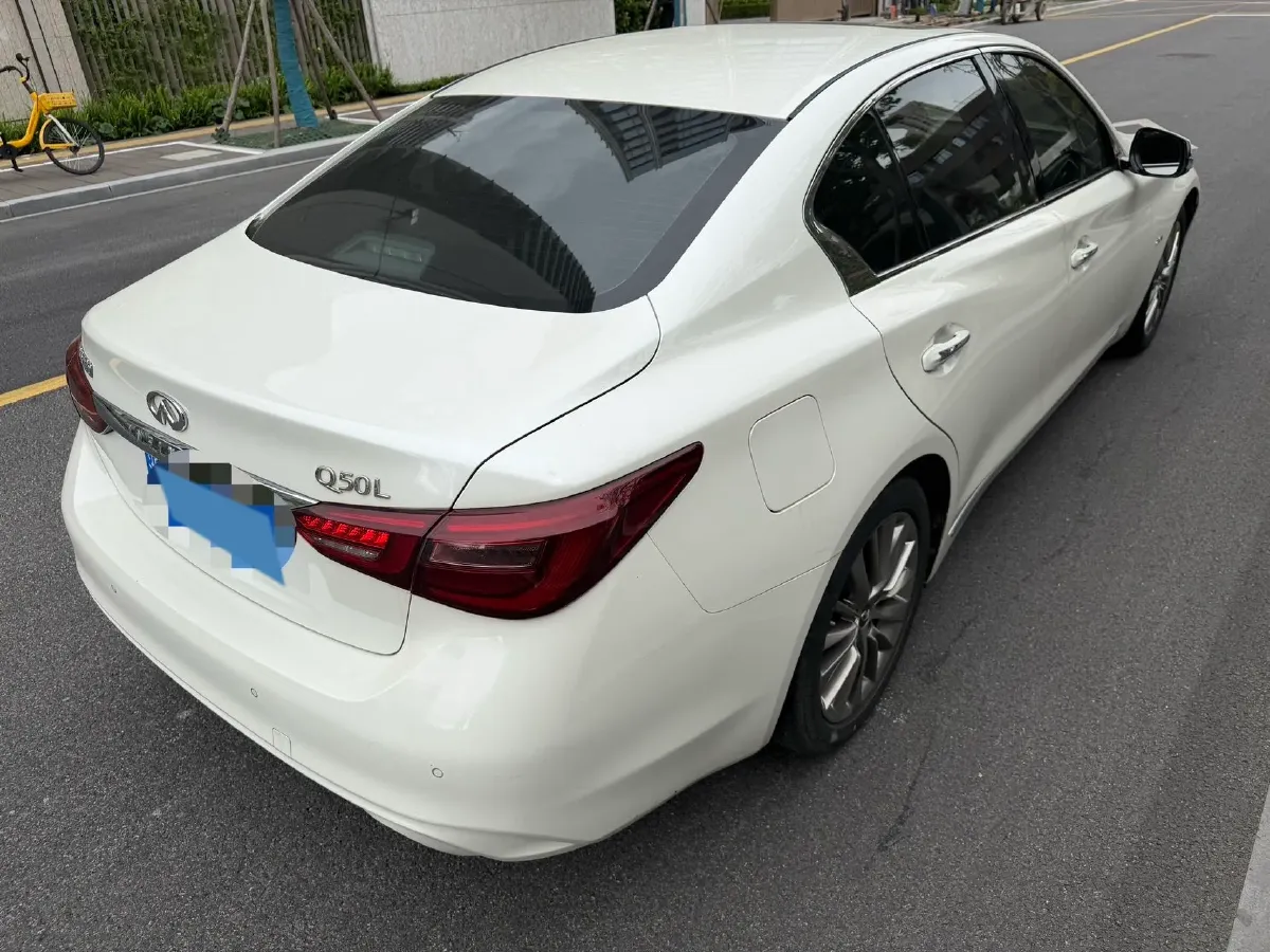 2018 Jeep Grand Commander 2.0T 265HP L4 9AT,autocango,china used car exporter,china ev exporter,chinese used car exporter,chinese used ev exporter