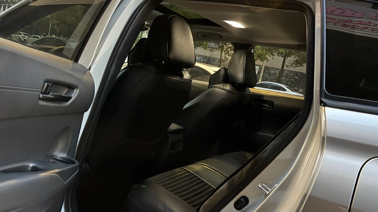 2023 Toyota Frontlander 2.0L 171HP L4 CVT,autocango,china used car exporter,china ev exporter,chinese used car exporter,chinese used ev exporter