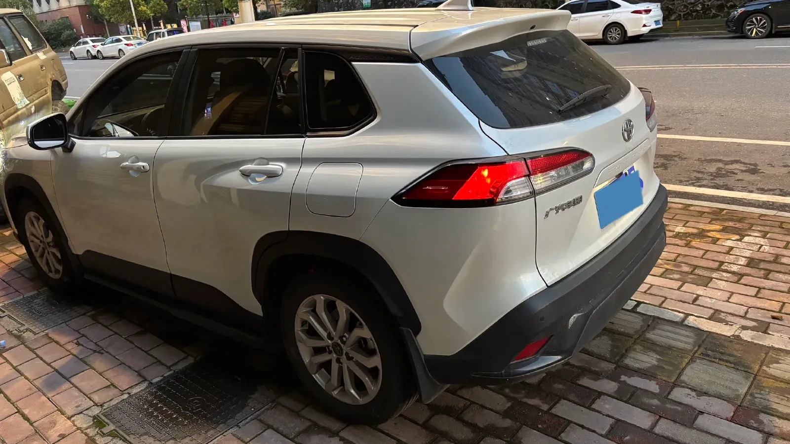 2023 Toyota Frontlander 2.0L 171HP L4 CVT,autocango,china used car exporter,china ev exporter,chinese used car exporter,chinese used ev exporter