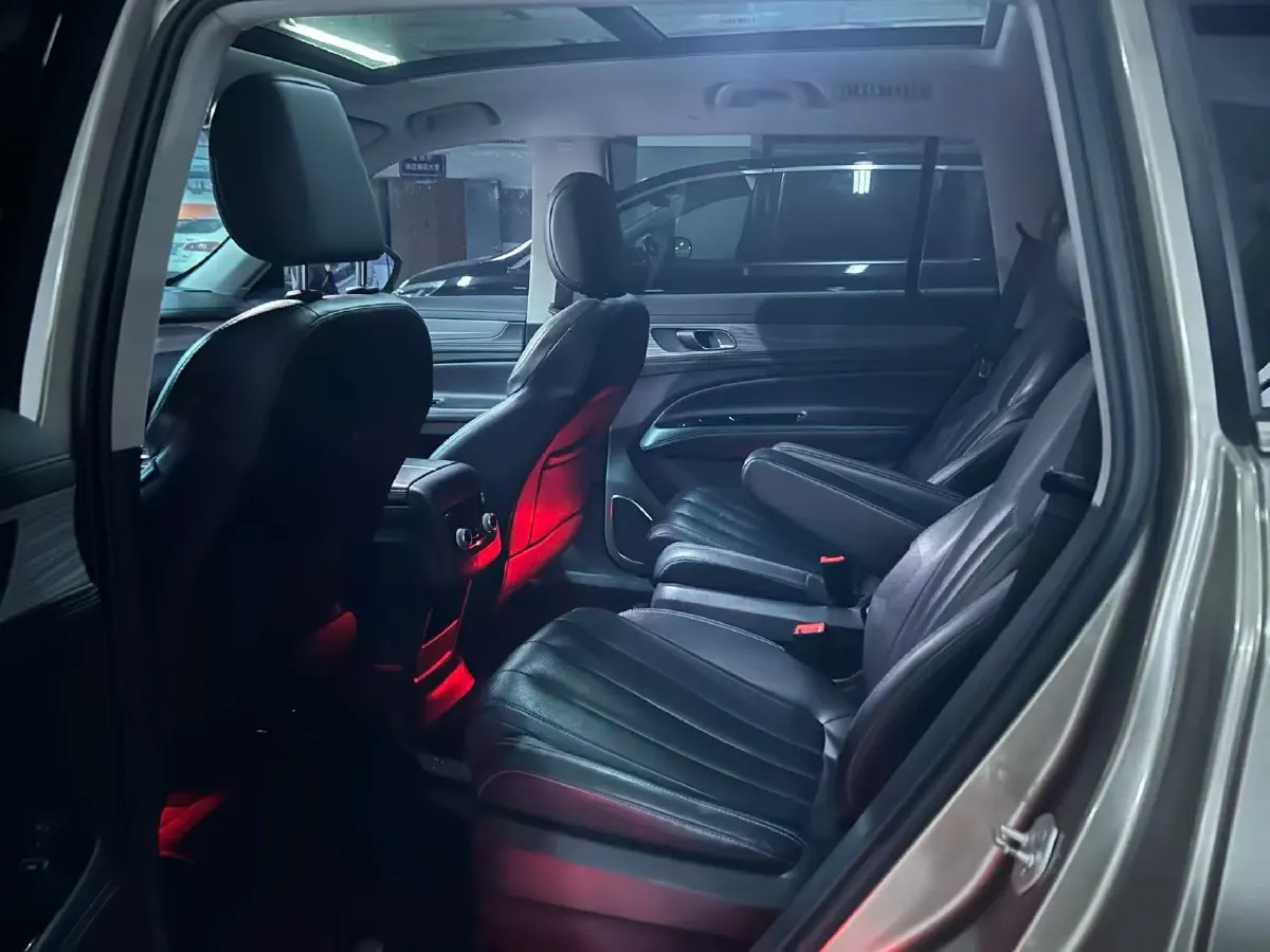 2021 Ford Equator 2.0T 224HP L4 6DCT,autocango,china used car exporter,china ev exporter,chinese used car exporter,chinese used ev exporter