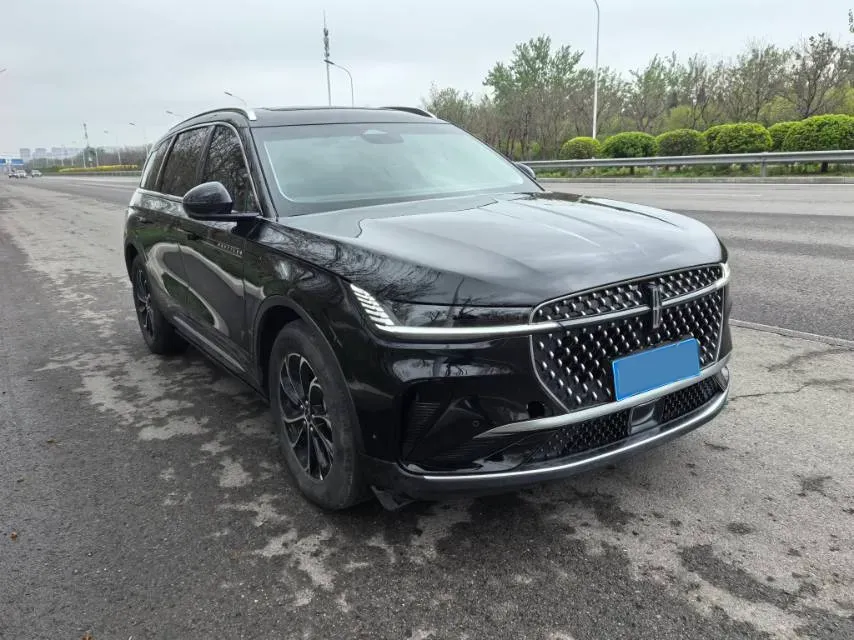 2025 Lincoln Nautilus 2.0T 261HP L4 8AT,autocango,china used car exporter,china ev exporter,chinese used car exporter,chinese used ev exporter