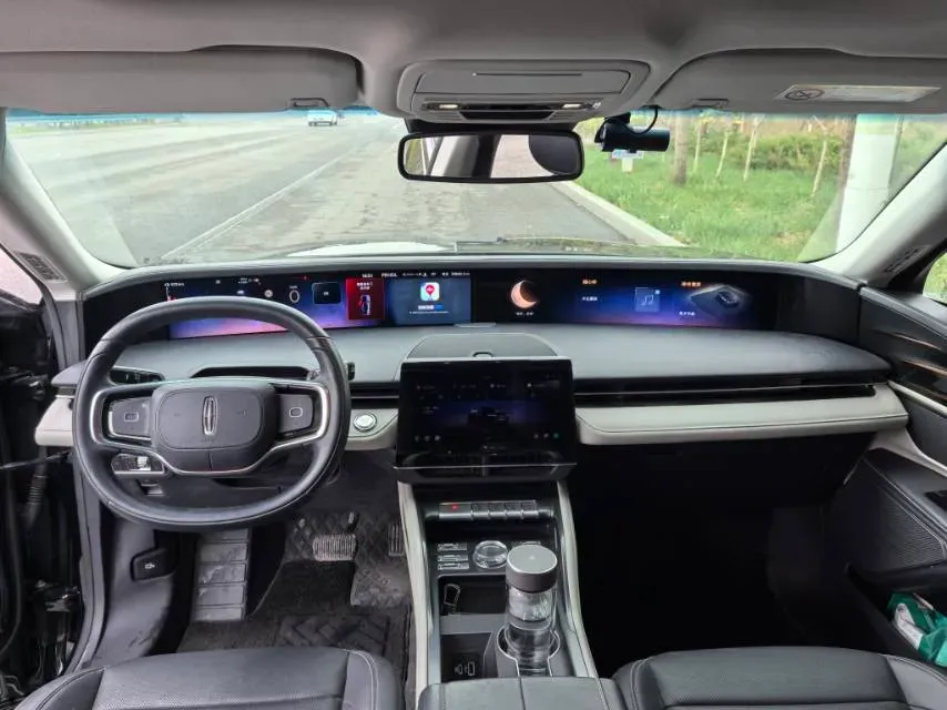 2025 Lincoln Nautilus 2.0T 261HP L4 8AT,autocango,china used car exporter,china ev exporter,chinese used car exporter,chinese used ev exporter