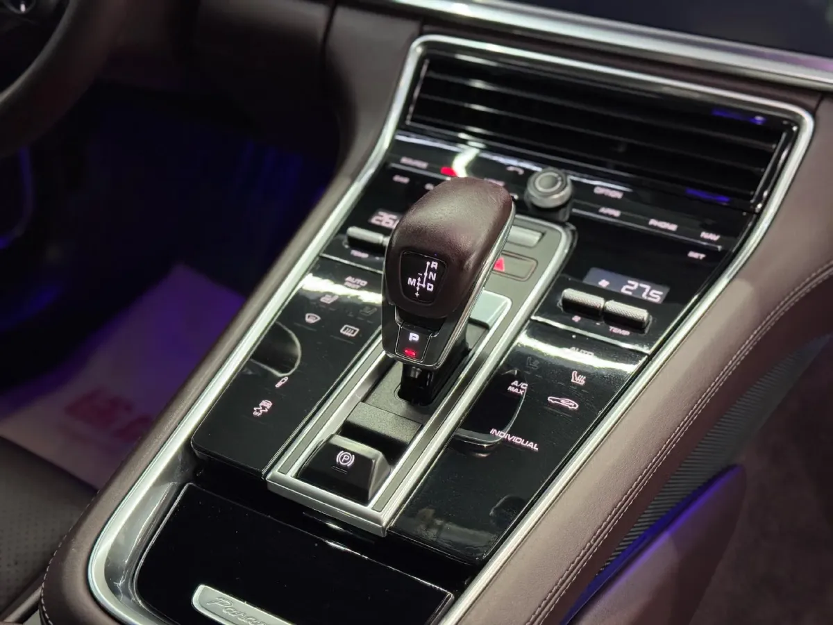 2017 Porsche Panamera 2.9T 330HP V6 8DCT PHEV,autocango,china used car exporter,china ev exporter,chinese used car exporter,chinese used ev exporter