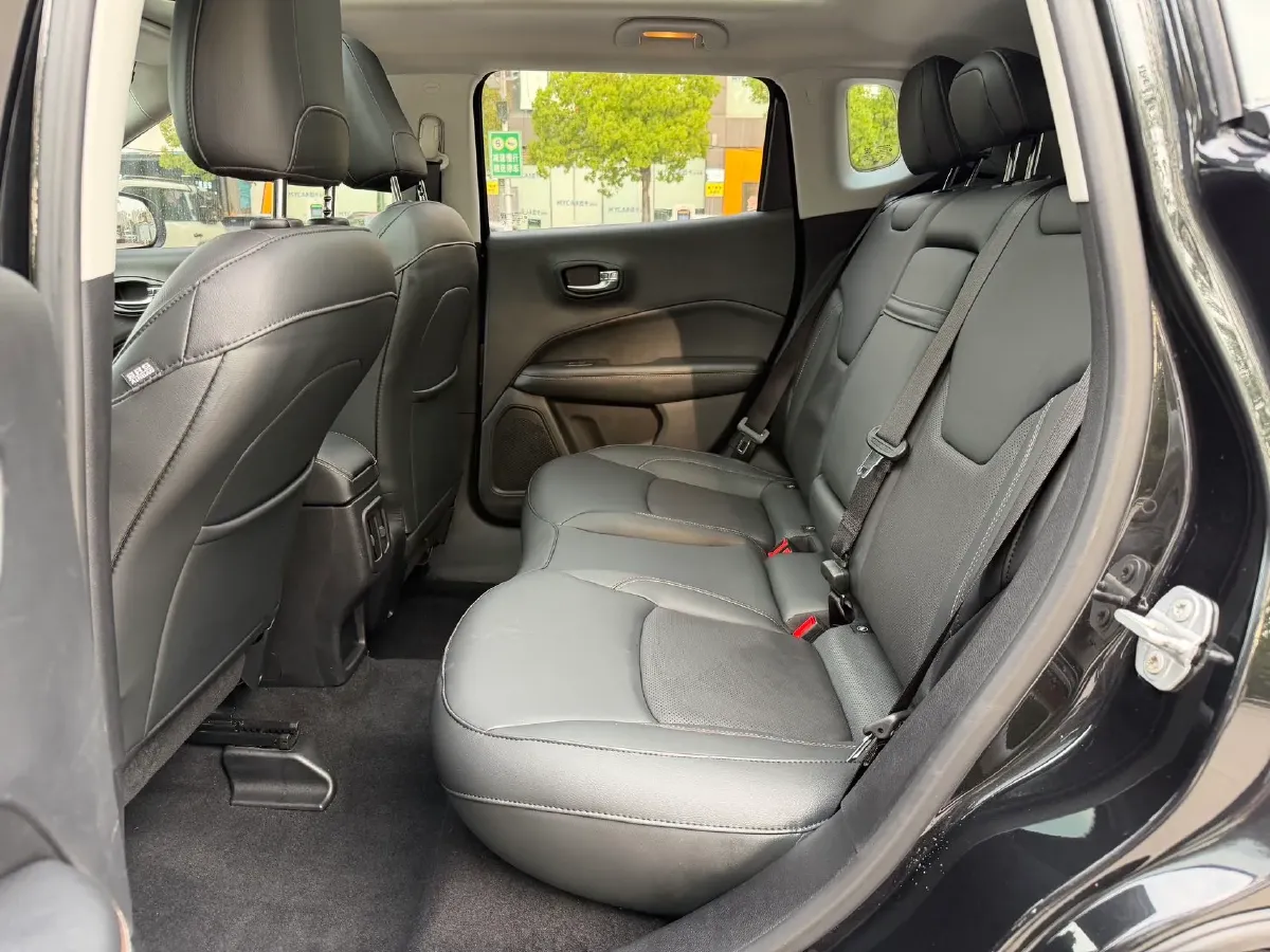 2017 Jeep Compass 1.4T 165HP L4 7DCT,autocango,china used car exporter,china ev exporter,chinese used car exporter,chinese used ev exporter