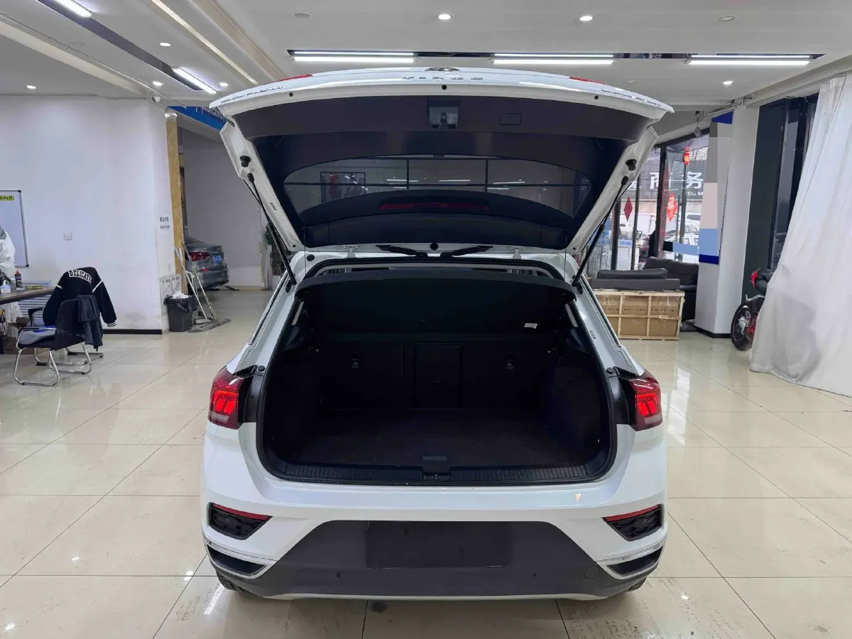 2022 Volkswagen T-Roc 1.4T 150HP L4 7DCT,autocango,china used car exporter,china ev exporter,chinese used car exporter,chinese used ev exporter