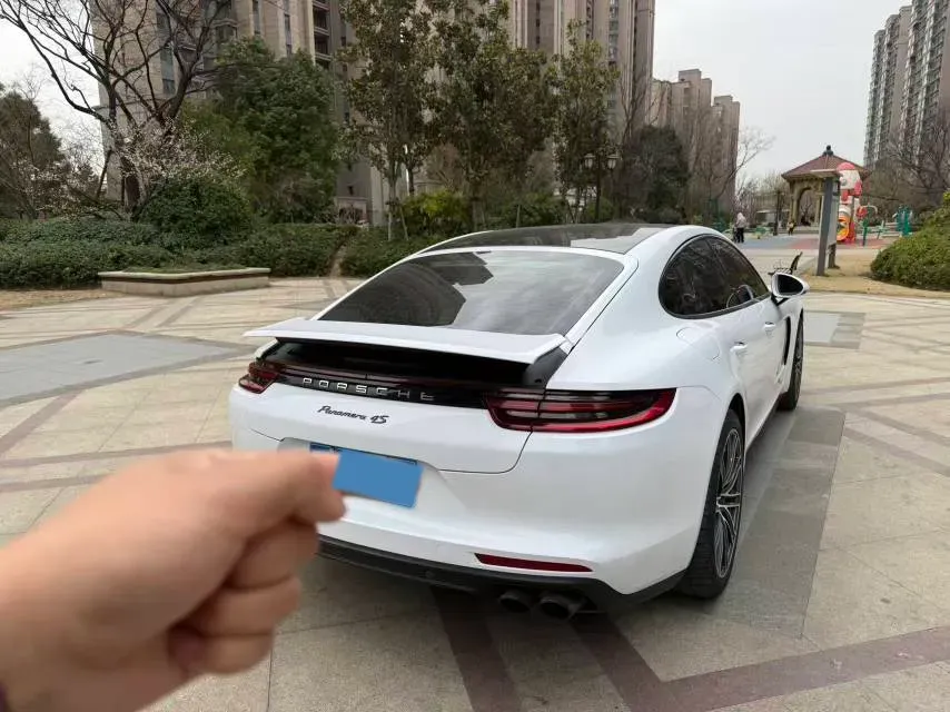 2017 BMW X6 3.0T 306HP L6 8AT,autocango,china used car exporter,china ev exporter,chinese used car exporter,chinese used ev exporter