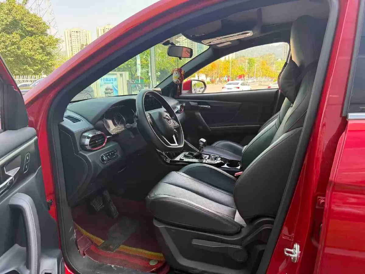 2020 HaiMa 8S 1.6T 195HP L4 6AT,autocango,china used car exporter,china ev exporter,chinese used car exporter,chinese used ev exporter