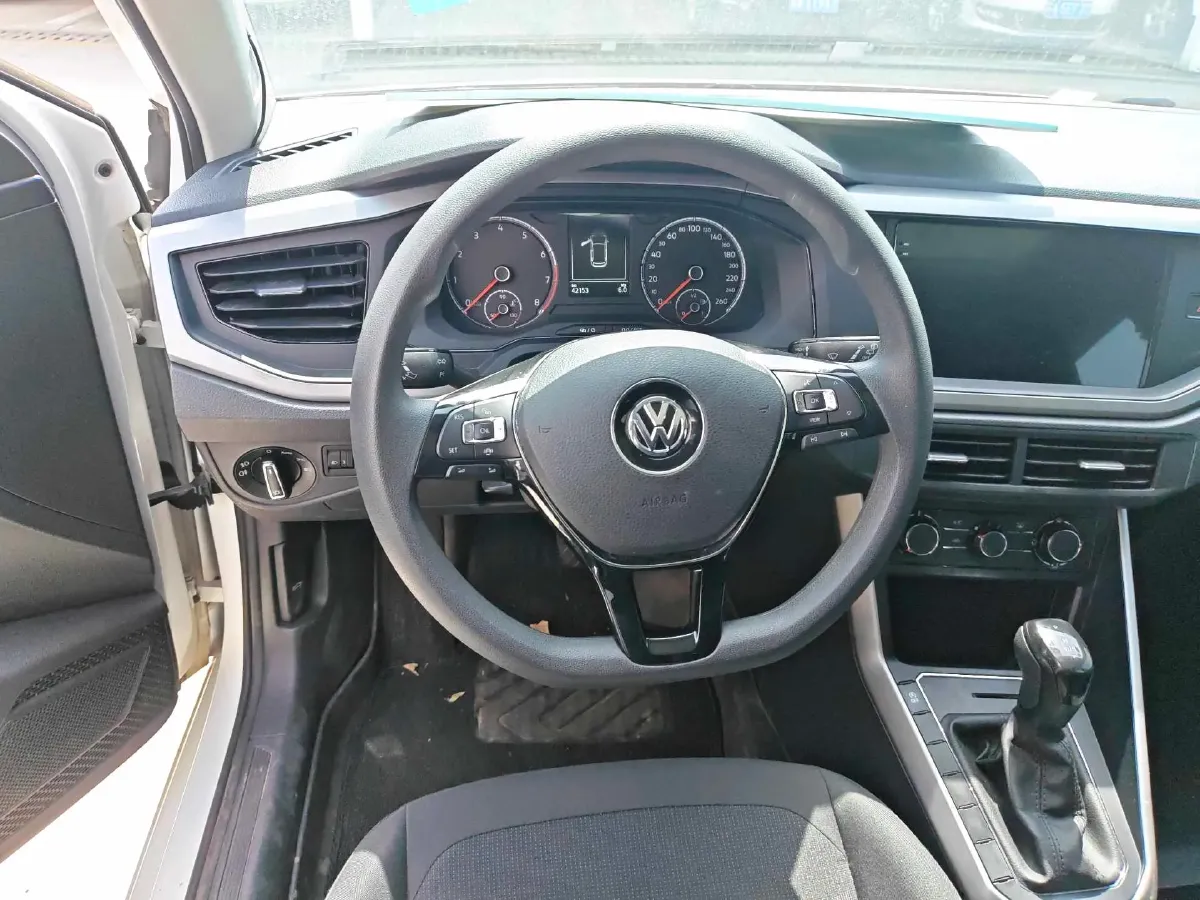 2019 Volkswagen Polo 1.5L 113HP L4 6AT,autocango,china used car exporter,china ev exporter,chinese used car exporter,chinese used ev exporter