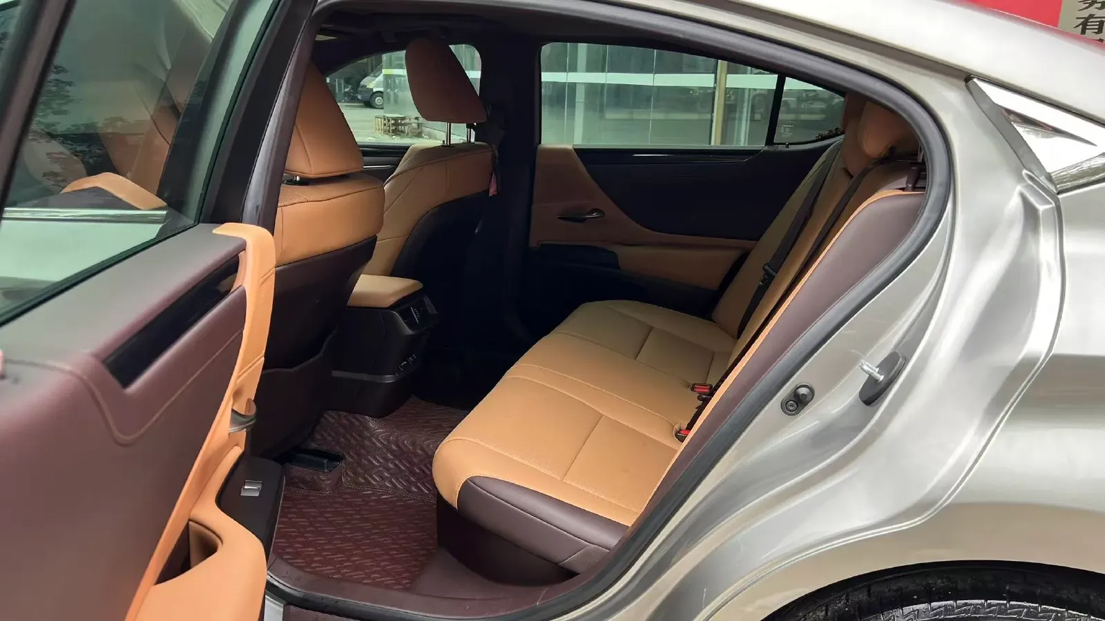 2021 Lexus ES 2.5L 178HP L4 E-CVT Hybrid,autocango,china used car exporter,china ev exporter,chinese used car exporter,chinese used ev exporter