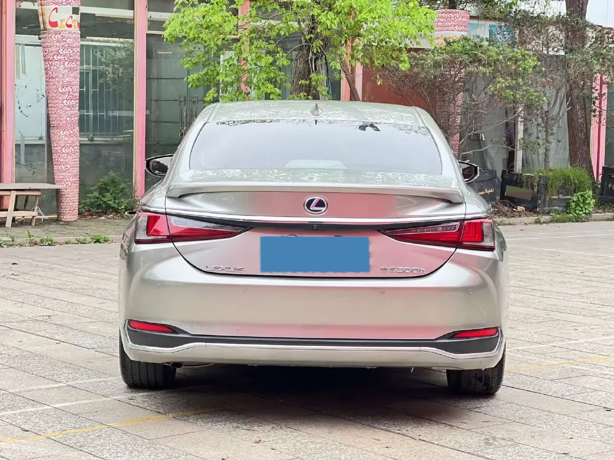 2021 Lexus ES 2.5L 178HP L4 E-CVT Hybrid,autocango,china used car exporter,china ev exporter,chinese used car exporter,chinese used ev exporter
