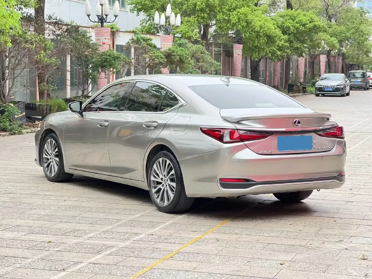 2021 Lexus ES 2.5L 178HP L4 E-CVT Hybrid,autocango,china used car exporter,china ev exporter,chinese used car exporter,chinese used ev exporter