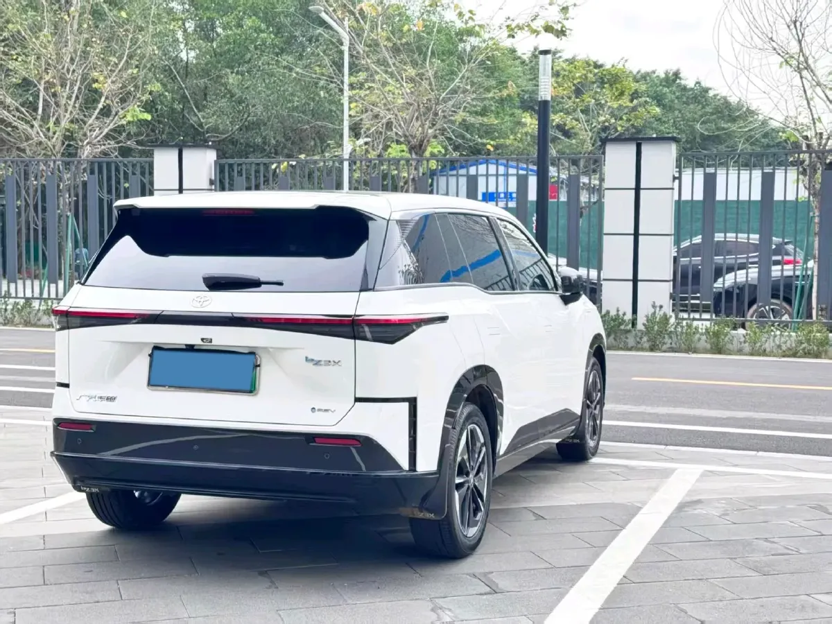 2025 Toyota BZ3X BEV 58.37KWH,autocango,china used car exporter,china ev exporter,chinese used car exporter,chinese used ev exporter