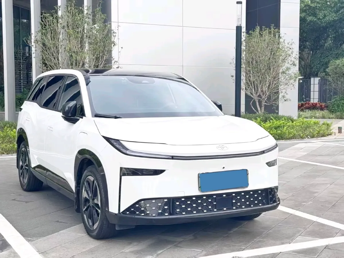 2025 Toyota BZ3X BEV 58.37KWH,autocango,china used car exporter,china ev exporter,chinese used car exporter,chinese used ev exporter