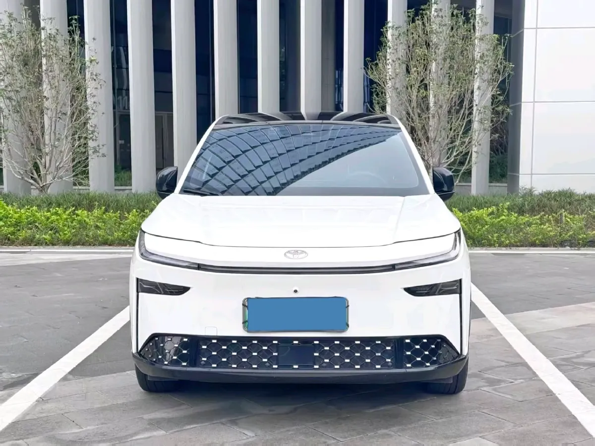 2025 Toyota BZ3X BEV 58.37KWH,autocango,china used car exporter,china ev exporter,chinese used car exporter,chinese used ev exporter