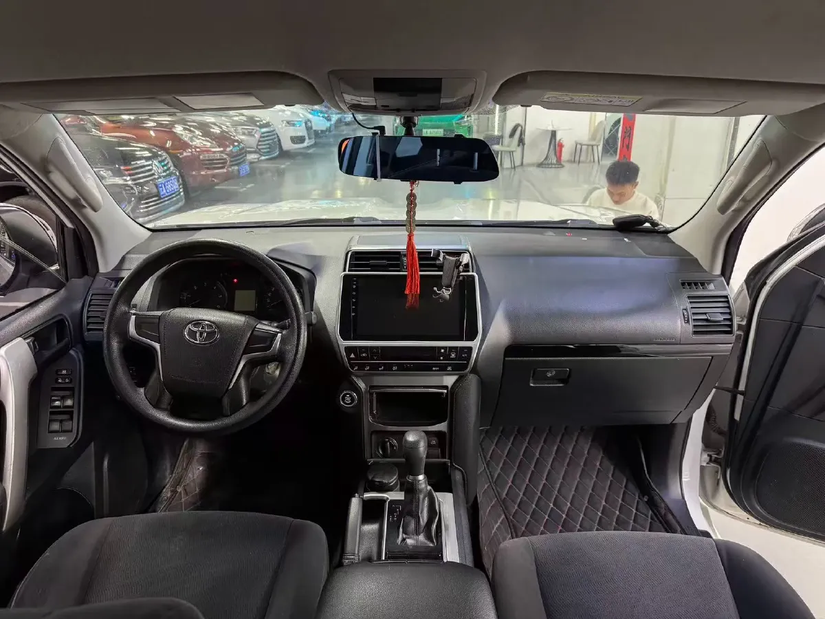 2015 Jaguar XF 2.0T 240HP L4 8AT,autocango,china used car exporter,china ev exporter,chinese used car exporter,chinese used ev exporter