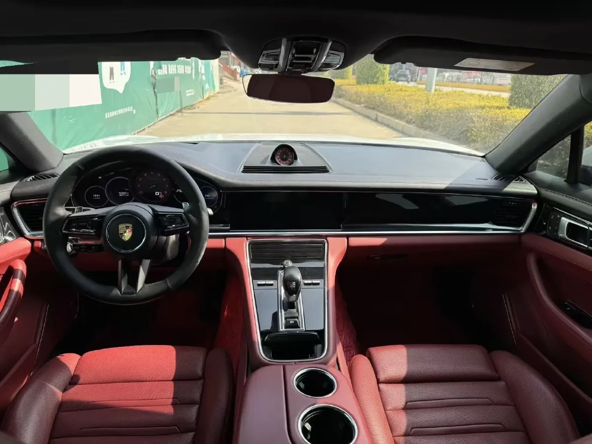 2021 Porsche Panamera 2.9T 330HP V6 8DCT,autocango,china used car exporter,china ev exporter,chinese used car exporter,chinese used ev exporter