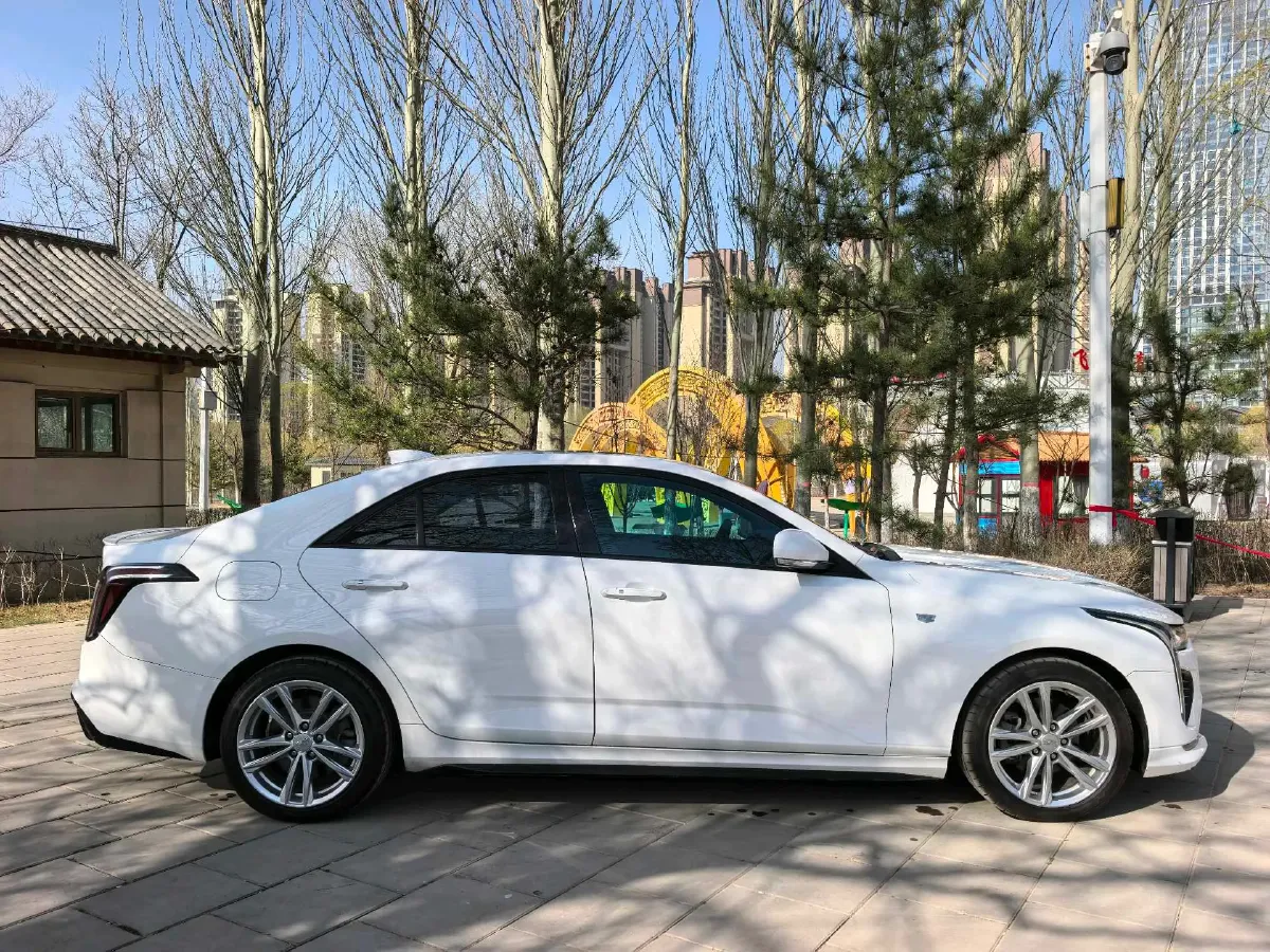 2021 Cadillac CT4 2.0T 237HP L4 8AT,autocango,china used car exporter,china ev exporter,chinese used car exporter,chinese used ev exporter