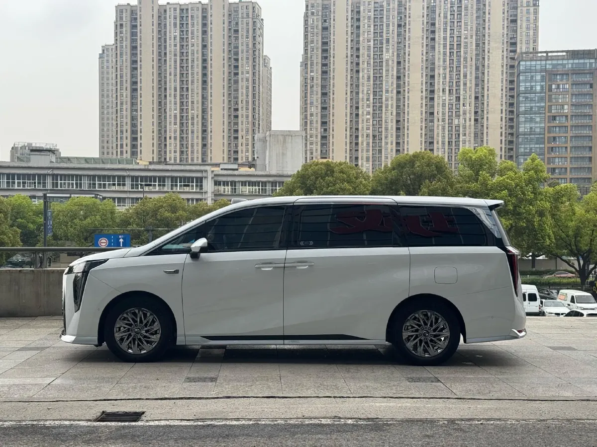 2025 GAC Trumpchi M8 2.0T 190HP L4 2DHT PHEV,autocango,china used car exporter,china ev exporter,chinese used car exporter,chinese used ev exporter