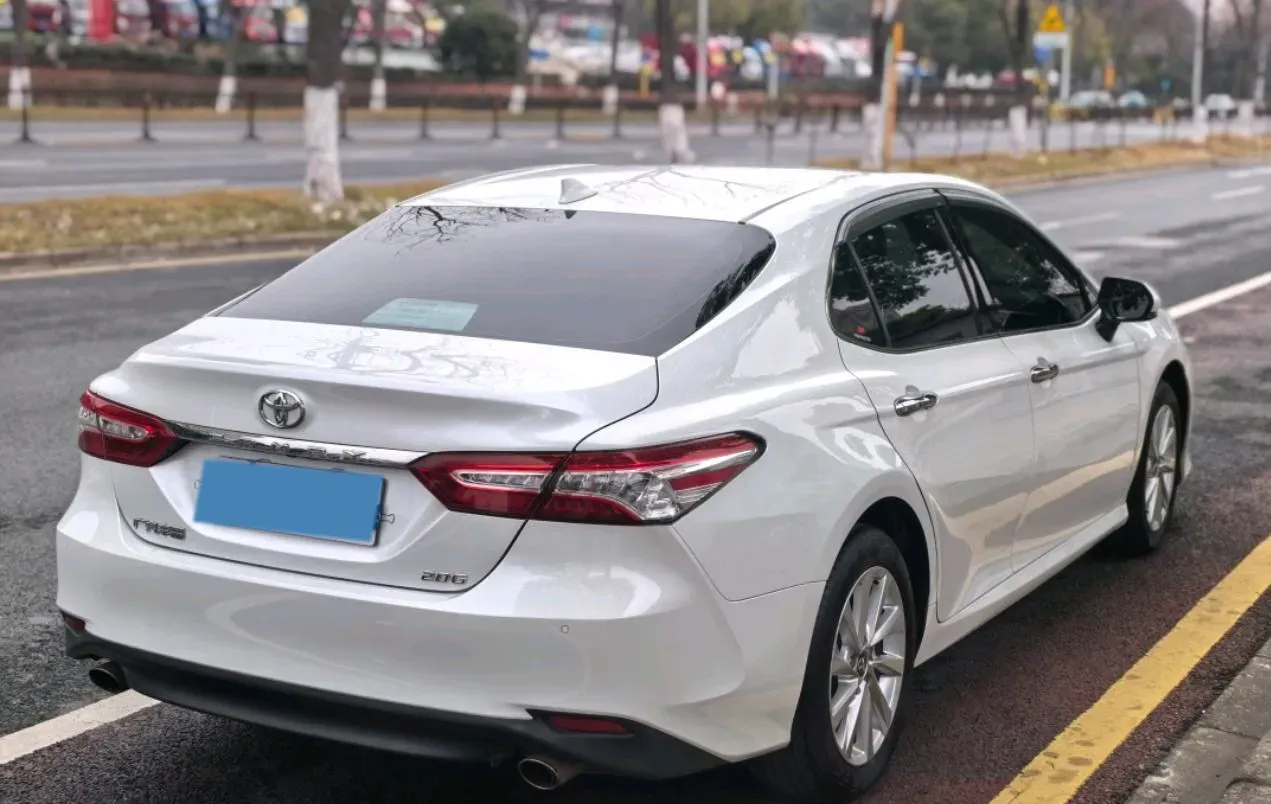 2021 Toyota Camry 2.5L 209HP L4 8AT,autocango,china used car exporter,china ev exporter,chinese used car exporter,chinese used ev exporter