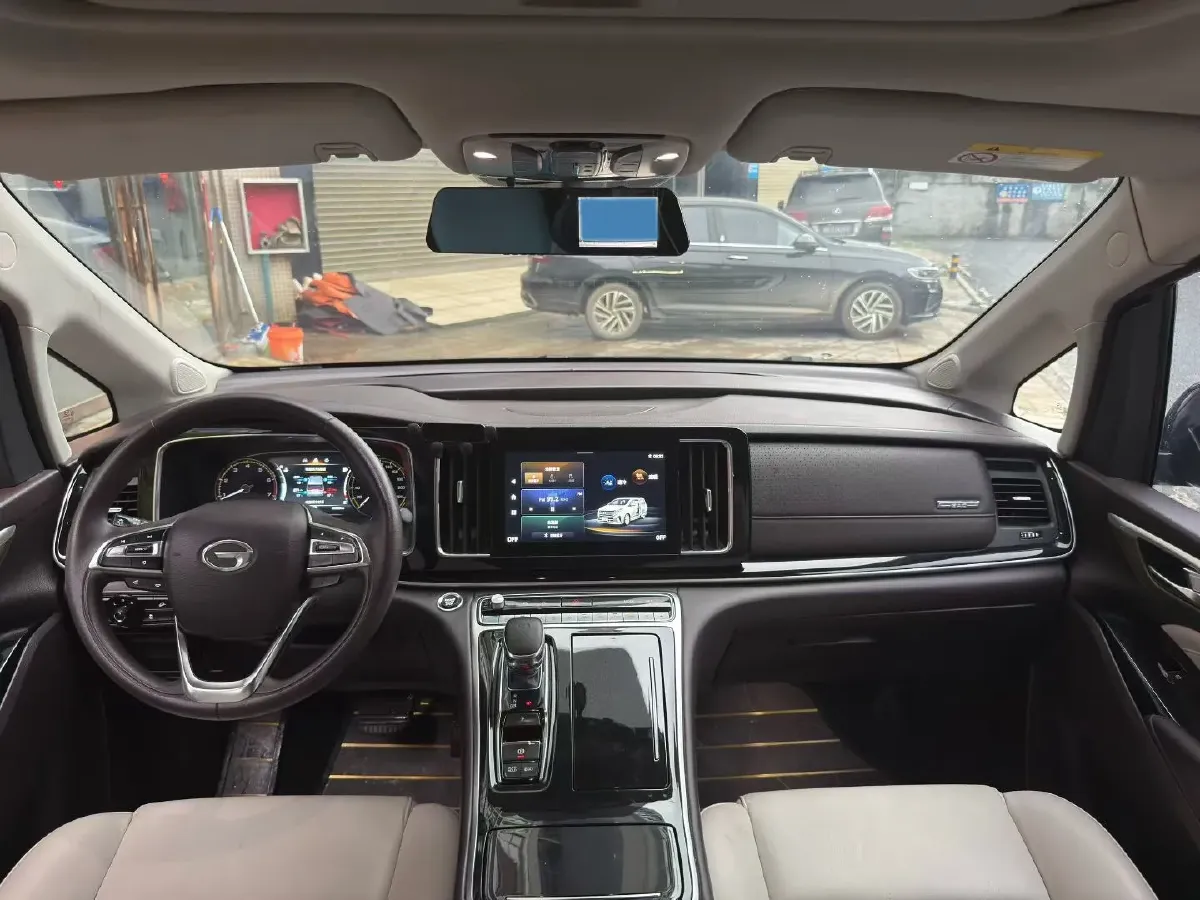 2021 GAC Trumpchi M8 2.0T 252HP L4 8AT,autocango,china used car exporter,china ev exporter,chinese used car exporter,chinese used ev exporter