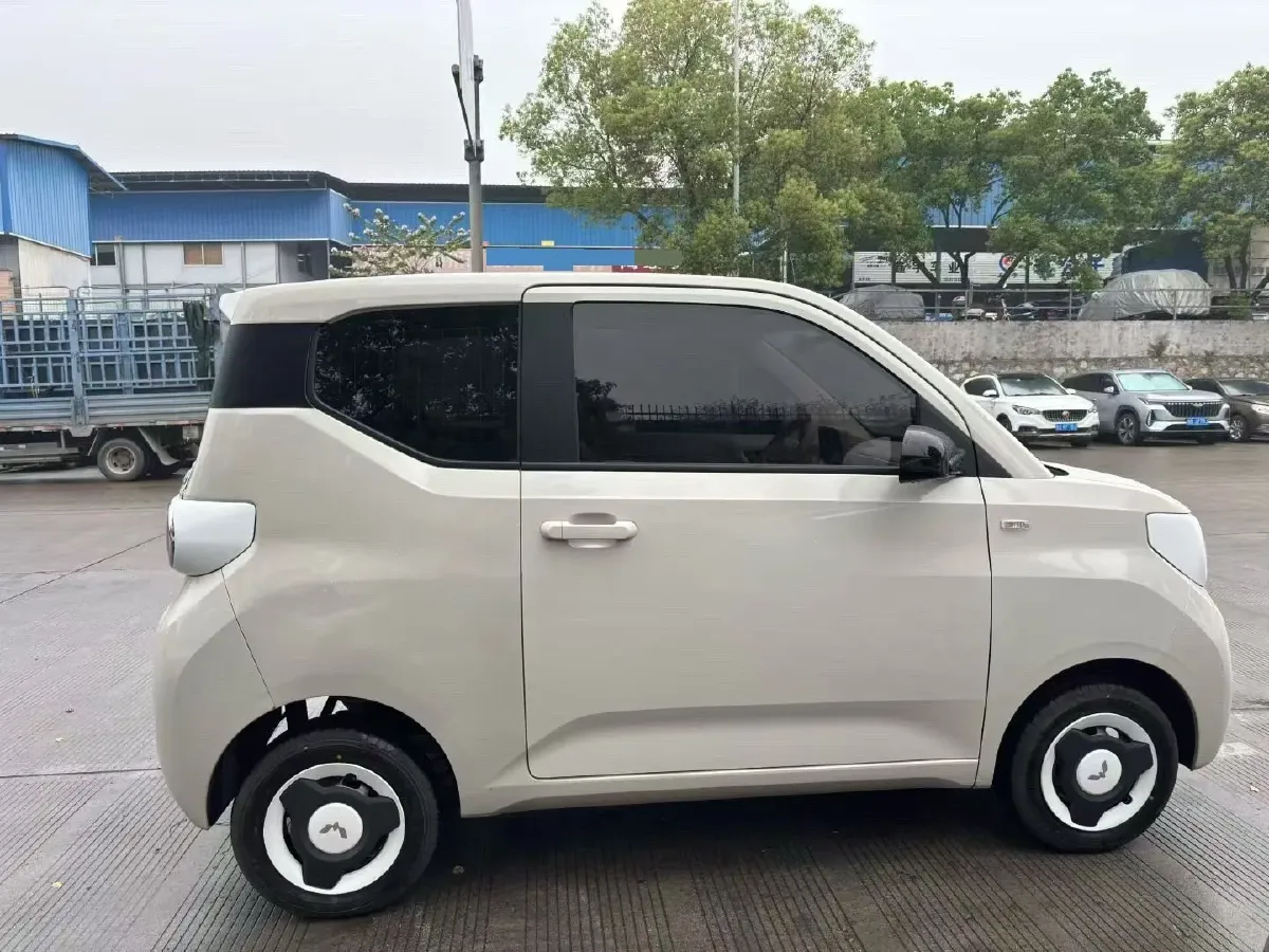 2024 WuLing HongGuang MINI EV BEV 17.3KWH,autocango,china used car exporter,china ev exporter,chinese used car exporter,chinese used ev exporter