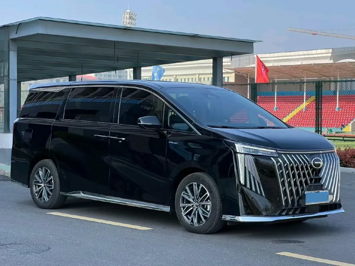 2024 GAC Trumpchi M8 2.0T 252HP L4 8AT,autocango,china used car exporter,china ev exporter,chinese used car exporter,chinese used ev exporter