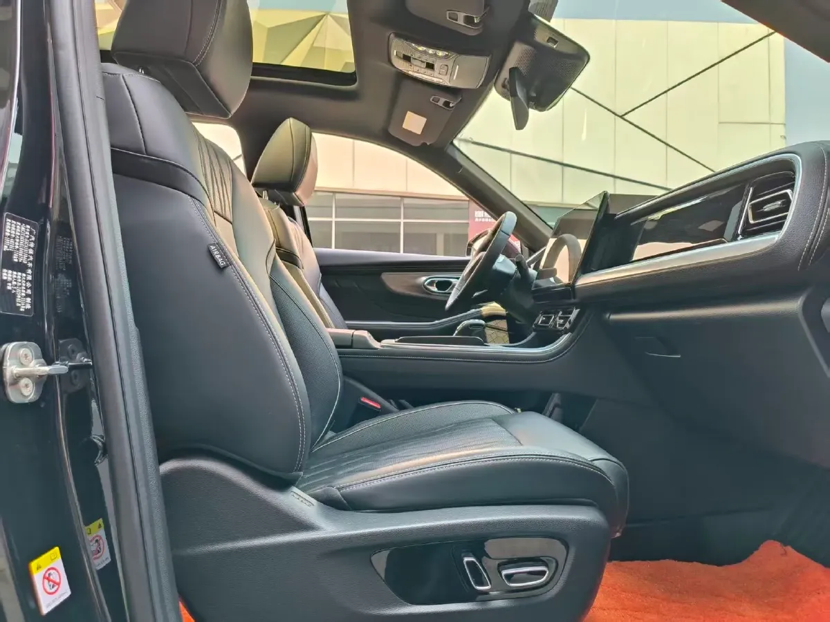 2025 GAC Trumpchi GS8 2.0T 252HP L4 8AT,autocango,china used car exporter,china ev exporter,chinese used car exporter,chinese used ev exporter