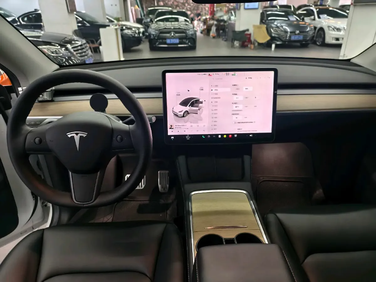 2022 Tesla Model Y BEV 60KWH,autocango,china used car exporter,china ev exporter,chinese used car exporter,chinese used ev exporter