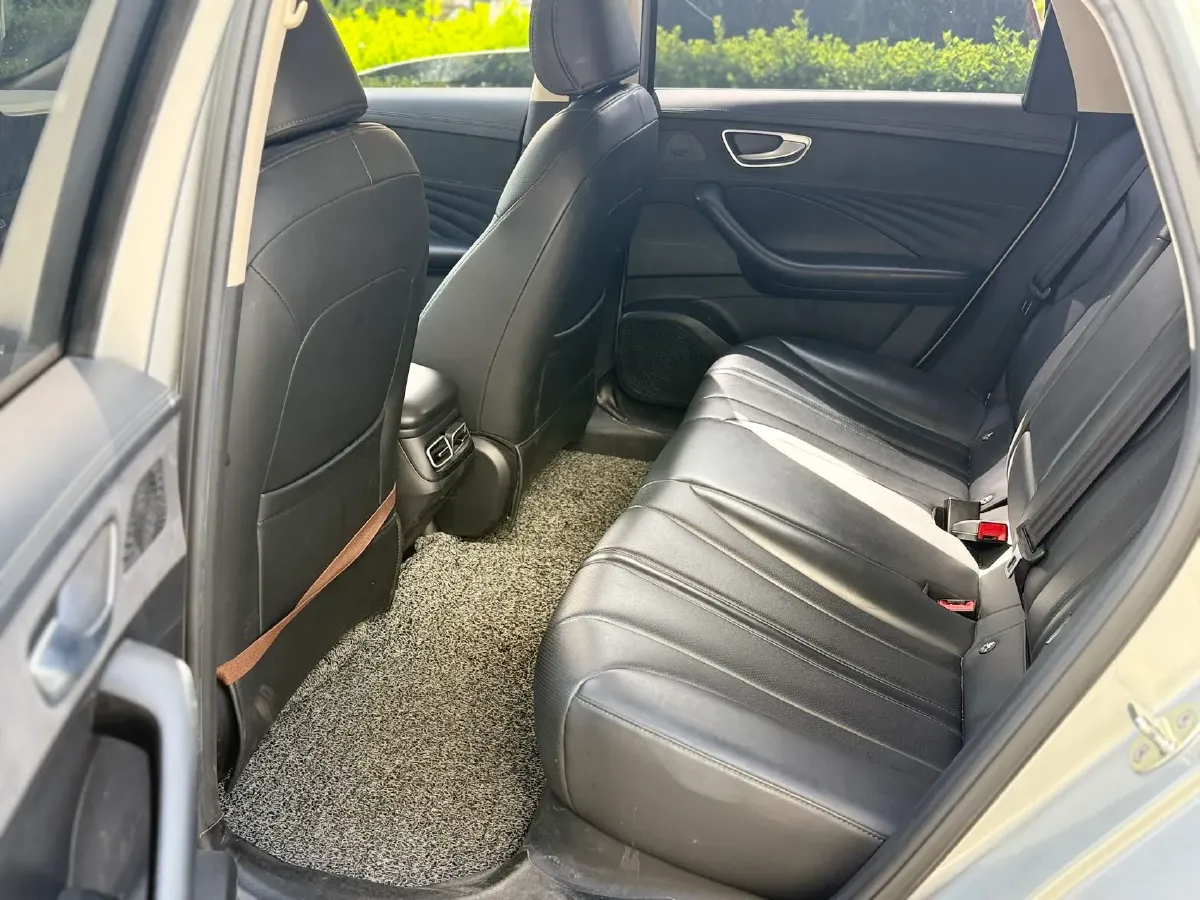 2023 Roewe D7 BEV 59.2KWH,autocango,china used car exporter,china ev exporter,chinese used car exporter,chinese used ev exporter