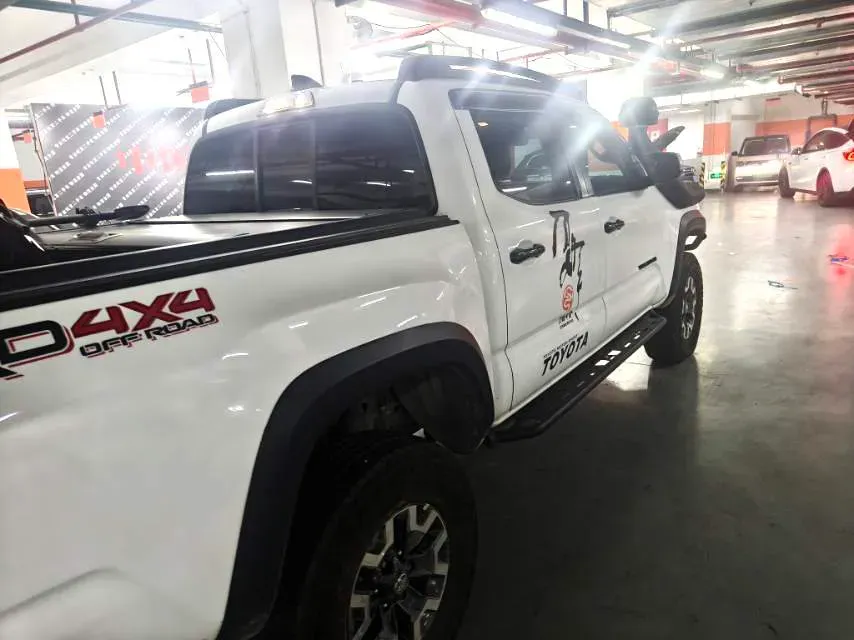 2021 Volvo S60 PHEV 2.0T 303HP L4 8AT PHEV 11.6KWH,autocango,china used car exporter,china ev exporter,chinese used car exporter,chinese used ev exporter