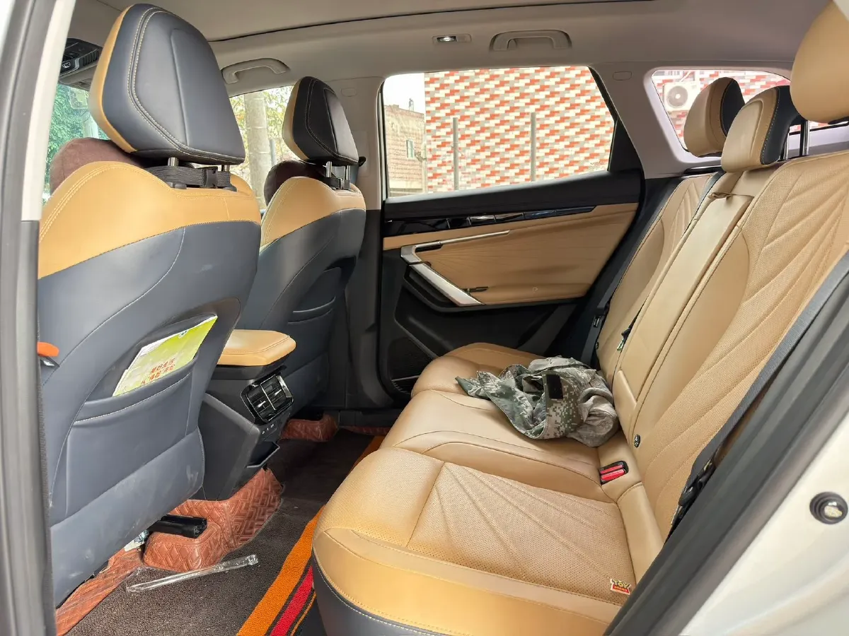 2023 Geely StarRay 1.5T 181HP L4 7DCT,autocango,china used car exporter,china ev exporter,chinese used car exporter,chinese used ev exporter