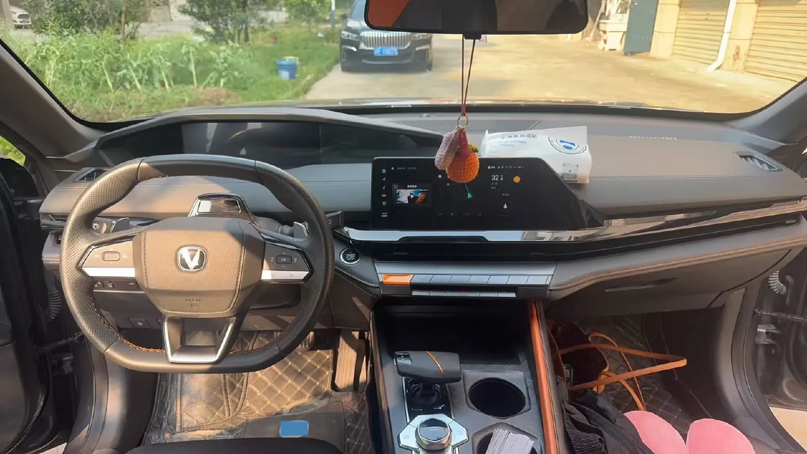 2022 ChangAn UNI-V 1.5T 188HP L4 7DCT,autocango,china used car exporter,china ev exporter,chinese used car exporter,chinese used ev exporter