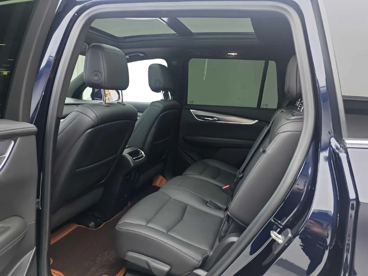 2021 Cadillac XT6 2.0T 237HP L4 9AT,autocango,china used car exporter,china ev exporter,chinese used car exporter,chinese used ev exporter