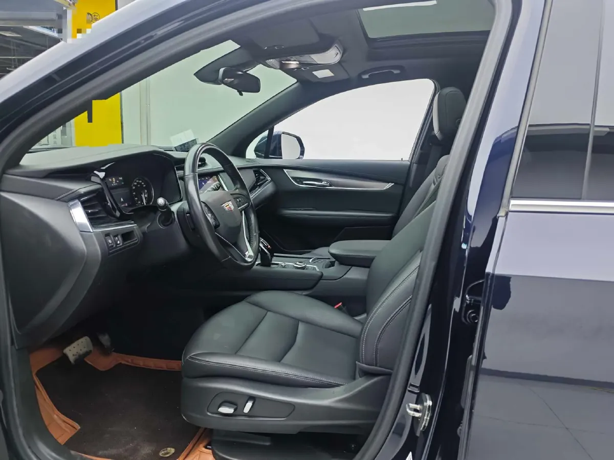 2021 Cadillac XT6 2.0T 237HP L4 9AT,autocango,china used car exporter,china ev exporter,chinese used car exporter,chinese used ev exporter