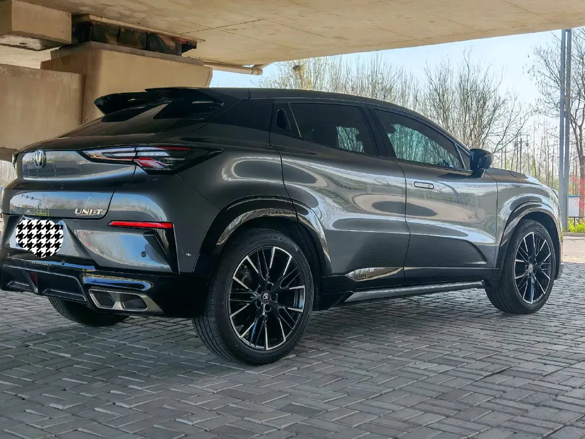 2023 ChangAn UNI-T 1.5T 188HP L4 7DCT,autocango,china used car exporter,china ev exporter,chinese used car exporter,chinese used ev exporter