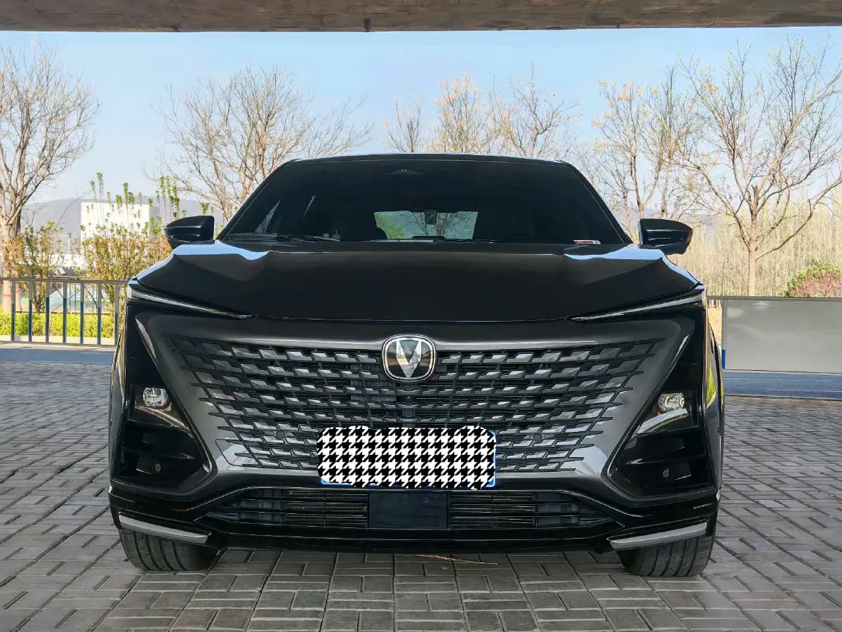 2023 ChangAn UNI-T 1.5T 188HP L4 7DCT,autocango,china used car exporter,china ev exporter,chinese used car exporter,chinese used ev exporter